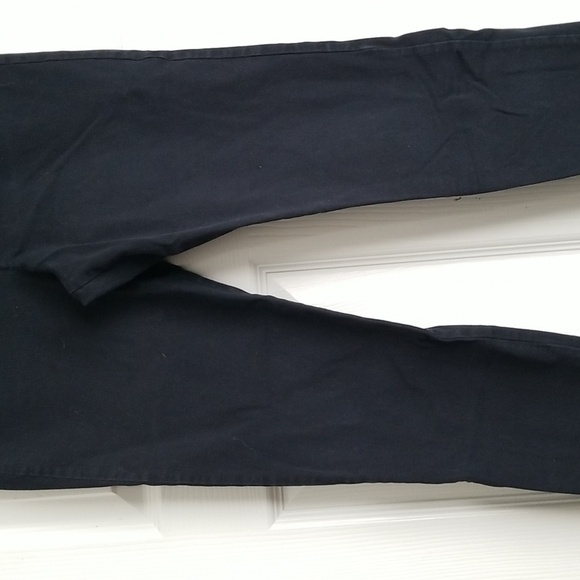 Old Navy Pixie Pants - Picture 3 of 15